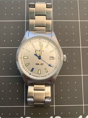 Timex Expedition NN07 Silver Dial 38 mm watch